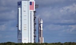 المركبة "ستارلاينر" تهبط على الأرض دون طاقمها